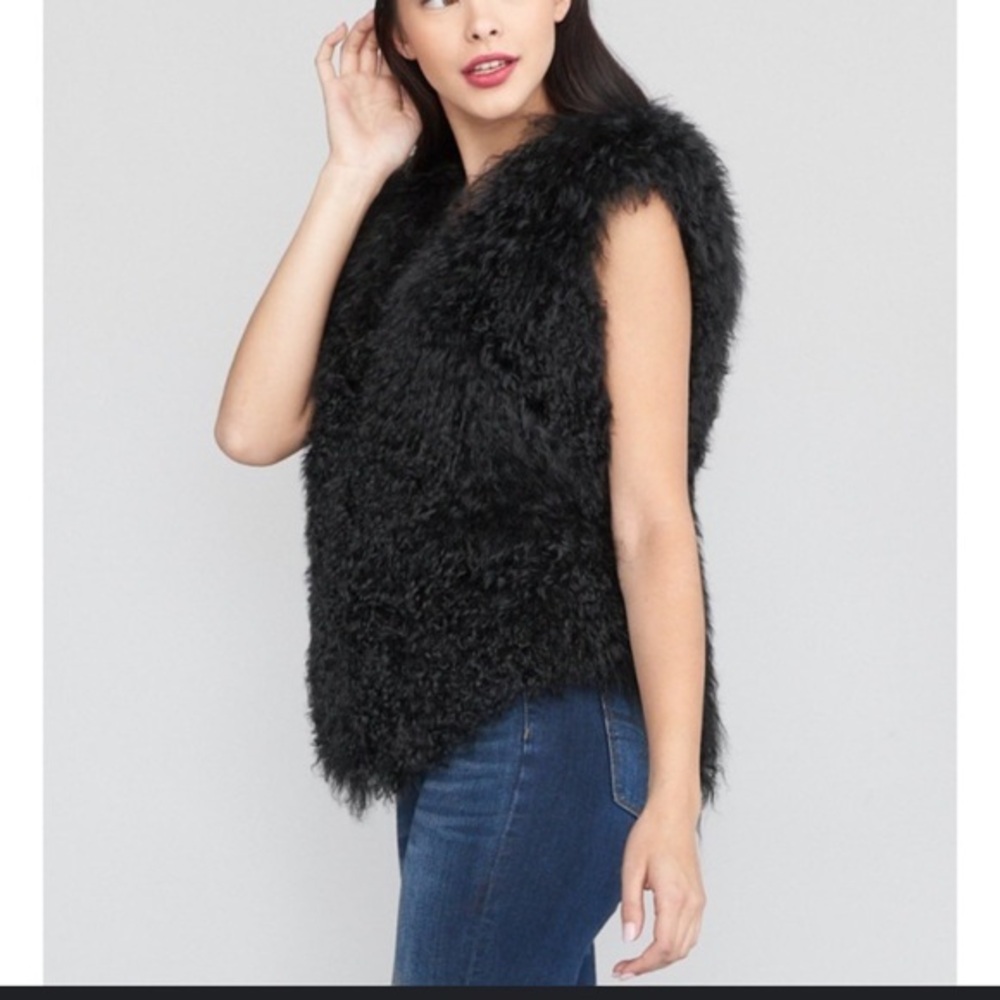 Garnet Hill Women's Black Gilet vest small